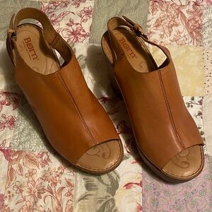Born Women's Brown Leather Sandals Heels Size 9
